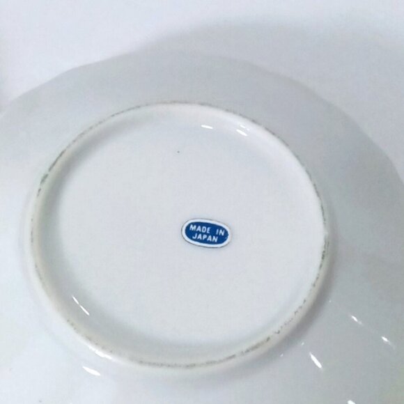 Vintage Macys Christmas Holly Berry Candle Holders Made in Japan 1984 Gift Box - Picture 6 of 7